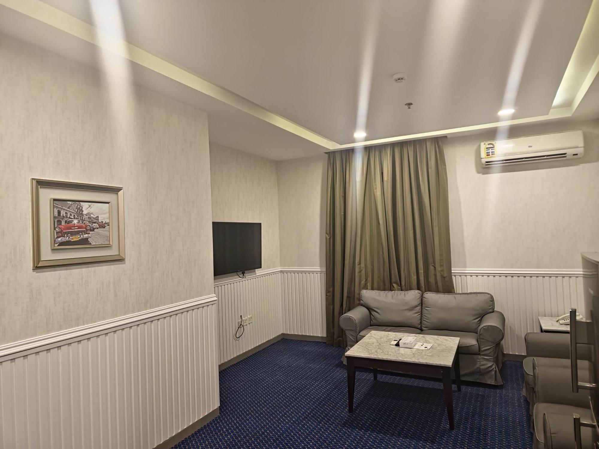 قصور الشرق للاجنحة الفندقية Qosor Al Sharq Aparthotel Jeddah Exterior photo